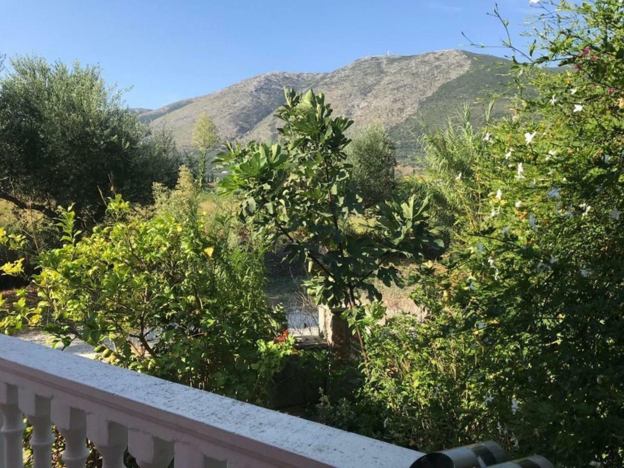 2 Bed House With Mountain View Apartman Alikész Kültér fotó